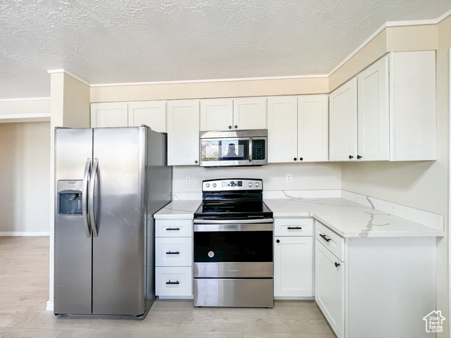 Photo 6 for MLS #2100879 at 607 E Geneva