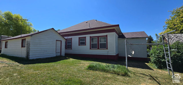 Photo 3 for MLS #2100903 at 161 N 2nd