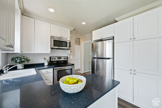 Photo 9 for MLS #2100910 at 1980 E Downington