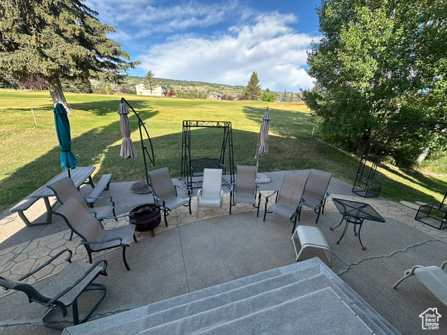 Photo 10 for MLS #2100921 at 2565 S Country Club Dr