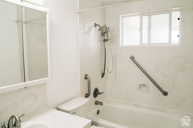 Photo 10 for MLS #2100932 at 522 S 640 West