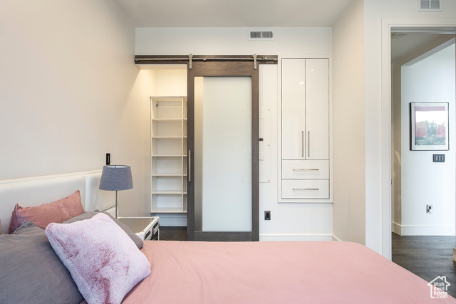 Photo 23 for MLS #2100949 at 1201 E Wilmington Ave #206