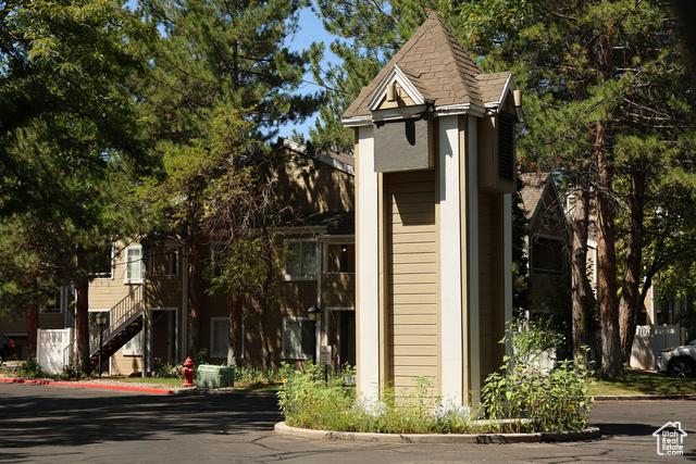 Photo 2 for MLS #2100951 at 1486 E Foxboro Dr  #1
