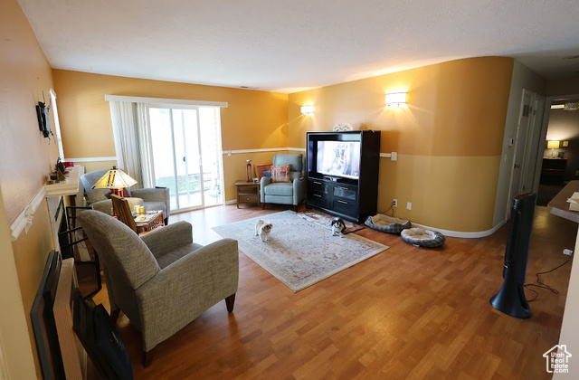Photo 6 for MLS #2100951 at 1486 E Foxboro Dr  #1