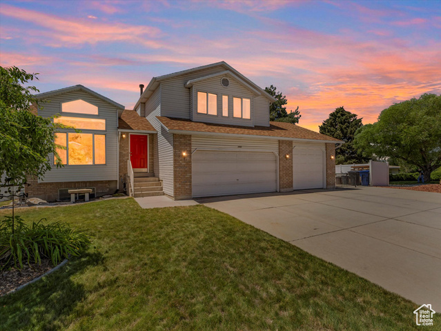 7692 S CANTERBURY LN, Cottonwood Heights UT 84121
