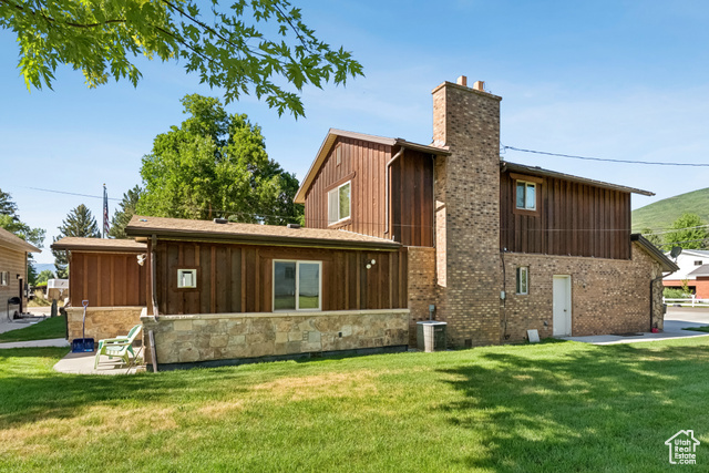 Photo 67 for MLS #2100975 at 320 Pine Canyon Rd