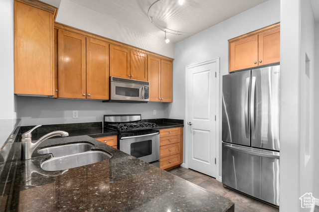 Photo 5 for MLS #2101008 at 5 S 500 West #712