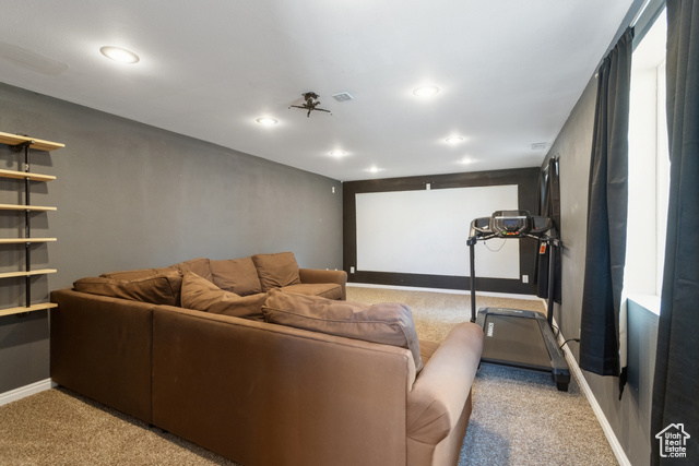 Photo 30 for MLS #2101043 at 1925 E Hillcrest Ave