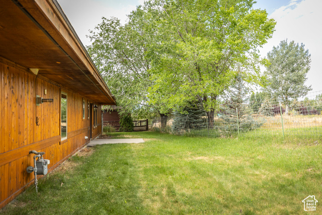 Photo 30 for MLS #2101057 at 851 Lake Creek Way
