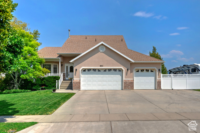 8941 S SUN LEAF DR, West Jordan UT 84088