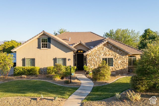 Photo 6 for MLS #2101088 at 1707 W Shivwits Dr