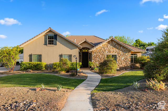 MLS #2101088 - 1707 W Shivwits Dr