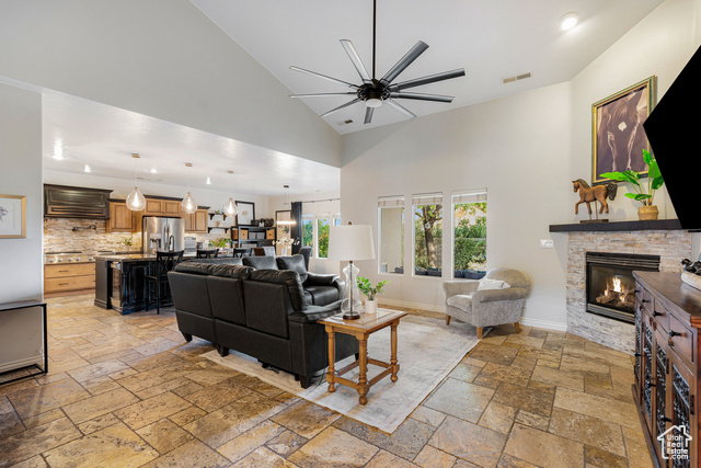 Photo 9 for MLS #2101088 at 1707 W Shivwits Dr