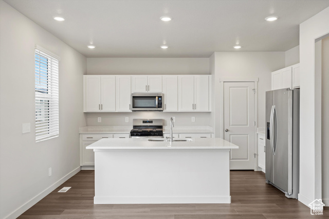 Photo 17 for MLS #2101092 at 448 W 600 North #34