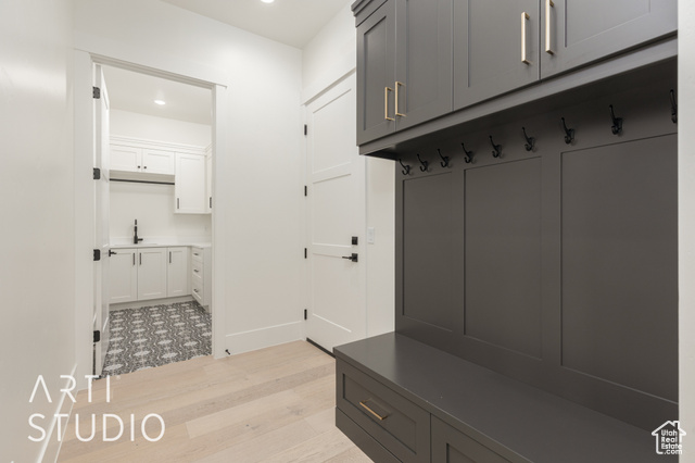 Photo 17 for MLS #2101102 at 2979 E Alderann St