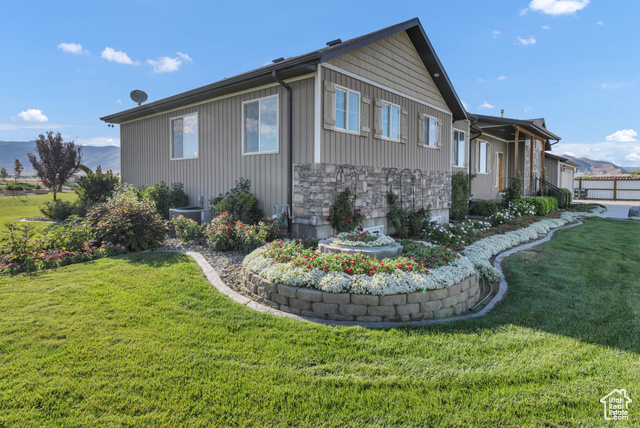 Photo 4 for MLS #2101116 at 1103 N Brooklyn Rd