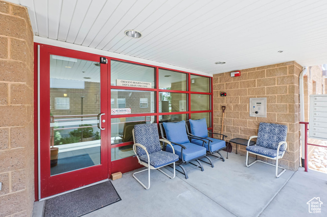 Photo 5 for MLS #2101125 at 11025 S Grapevine Cv #B205