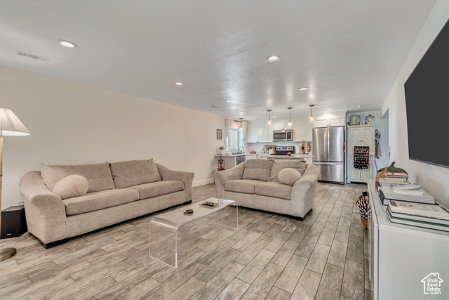 Photo 20 for MLS #2101134 at 1071 N Jamie-matt Cir