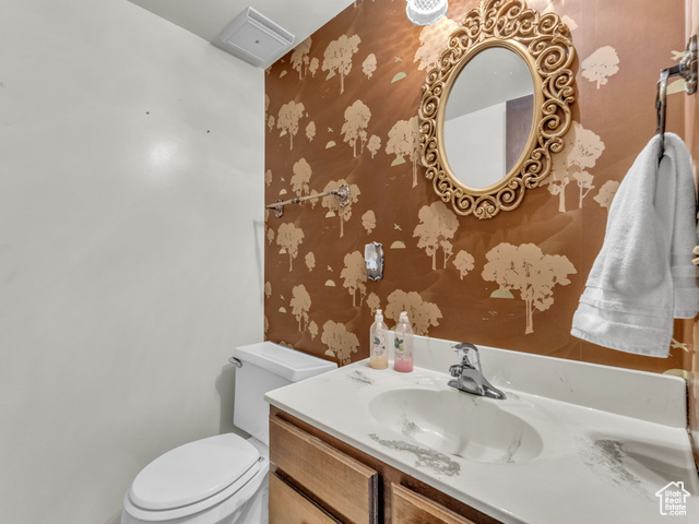 Photo 8 for MLS #2101141 at 43 W Wilson Ave