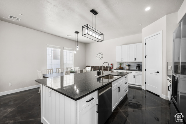 Photo 12 for MLS #2101145 at 1460 S Windsor Pkwy #3