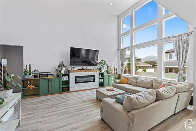Photo 9 for MLS #2101154 at 1993 S 2050 West