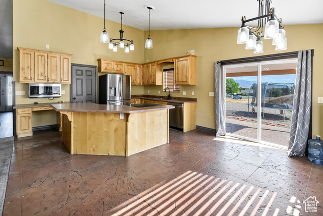 Photo 19 for MLS #2101162 at 893 N Indian Hills Dr