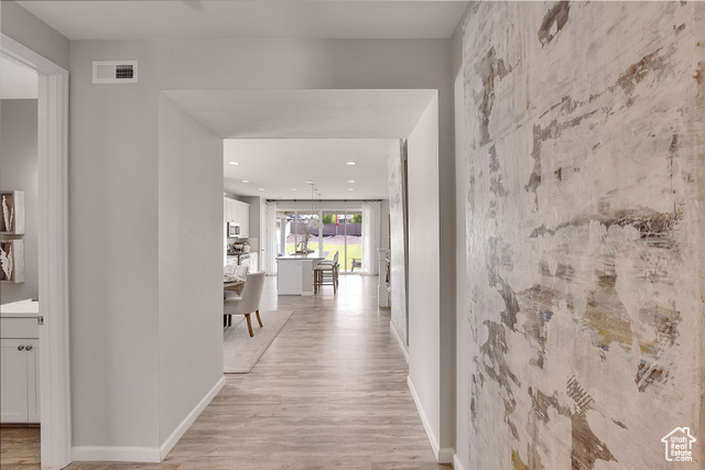 Photo 9 for MLS #2101163 at 307 W Box Creek Dr #101