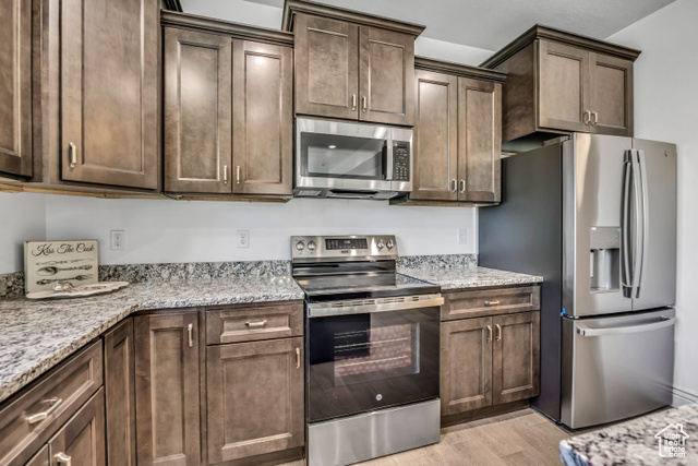 Photo 8 for MLS #2101167 at 370 N 100 West