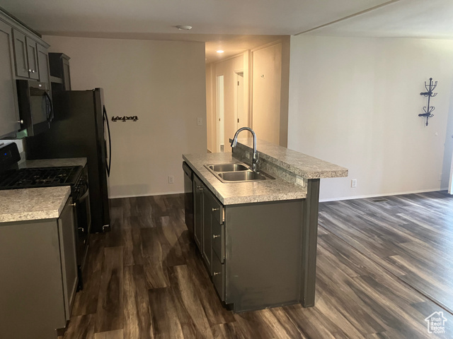 Photo 4 for MLS #2101200 at 975 E 6600 South #89