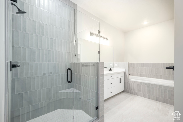Photo 15 for MLS #2101207 at 5493 W Evans Ct #6