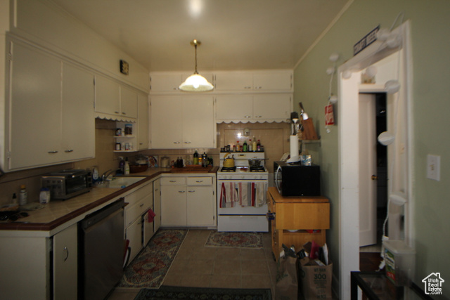 Photo 22 for MLS #2101217 at 745 S 600 East