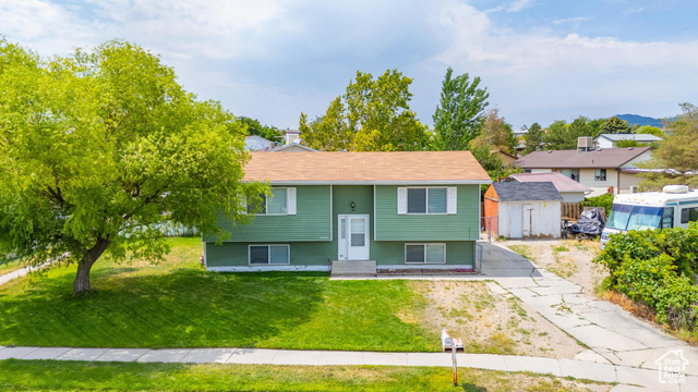 4902 S FARAH DR, Kearns UT 84118
