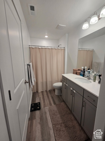 Photo 9 for MLS #2101270 at 511 N Helmsman Ln