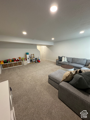 Photo 17 for MLS #2101270 at 511 N Helmsman Ln