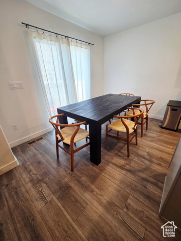 Photo 6 for MLS #2101270 at 511 N Helmsman Ln