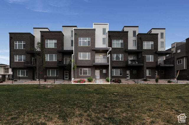 Photo 5 for MLS #2101272 at 5508 W Victory Lap Ct