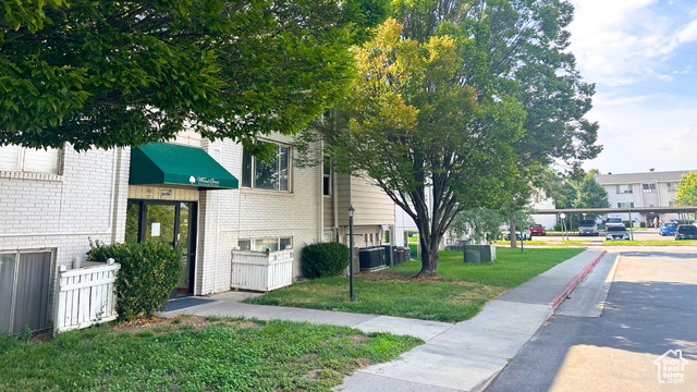 555 W STAR CREST DR #B15, Salt Lake City UT 84116