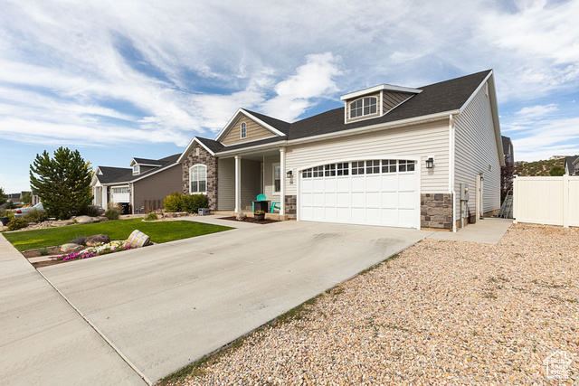 Photo 2 for MLS #2101279 at 54 N 2825 West