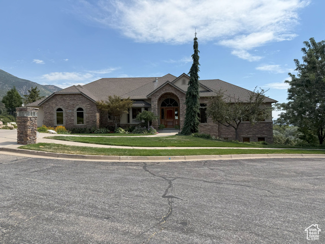 2097 HAMPTON CIR, Ogden UT 84403