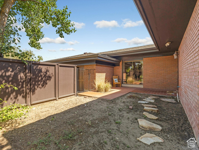Photo 9 for MLS #2101310 at 2285 S Ridgewood Way
