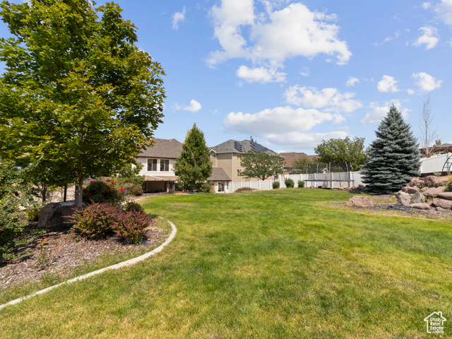 Photo 21 for MLS #2101334 at 5879 W Muirwood Dr