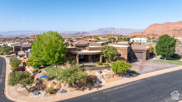 Photo 3 for MLS #2101351 at 2203 W Silver Cloud Dr