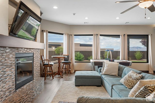Photo 37 for MLS #2101351 at 2203 W Silver Cloud Dr