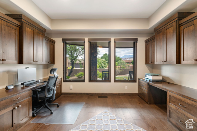 Photo 18 for MLS #2101351 at 2203 W Silver Cloud Dr