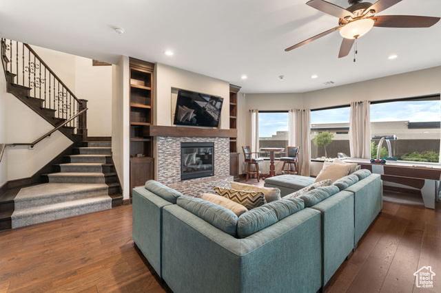 Photo 36 for MLS #2101351 at 2203 W Silver Cloud Dr
