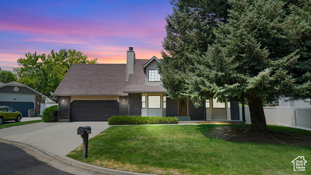 9548 S CAITHNESS CIR, South Jordan UT 84095