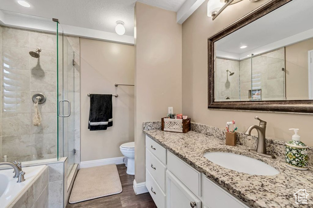 Photo 15 for MLS #2101379 at 1528 E Buttercup Dr