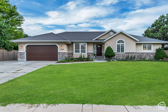 1528 E BUTTERCUP DR, Sandy UT 84092
