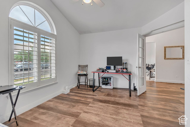 Photo 5 for MLS #2101379 at 1528 E Buttercup Dr
