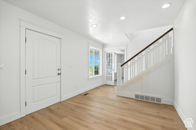 Photo 3 for MLS #2101391 at 1245 S 400 East